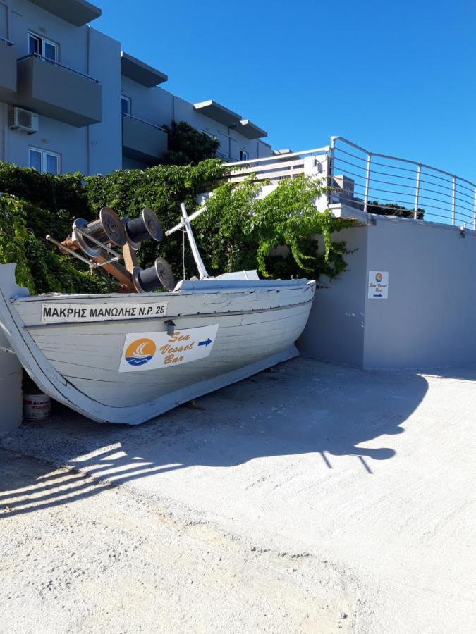 Sea Vessel Hotel Bali  Exterior photo